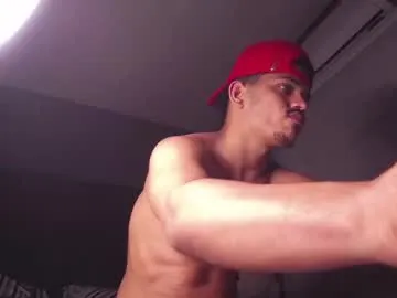 petites_perles – webcam model profile photo Image 16