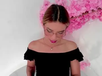 pinkypuppa – webcam model profile photo Image 7