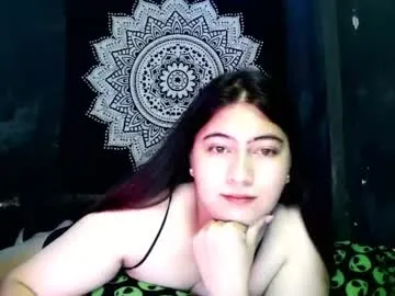 pinkypuppa – webcam model profile photo Image 3