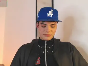 magical_mermaids – webcam model profile photo Image 7