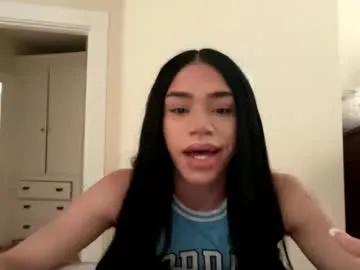 petites_perles – webcam model profile photo Image 16