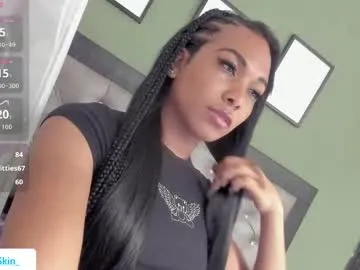 anaonasis – webcam model profile photo Image 15