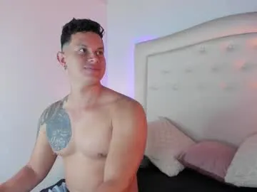 bright_diamonds_054 – webcam model profile photo Image 3