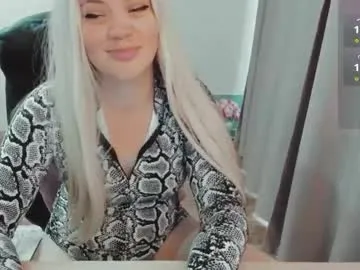 loving_ladies – webcam model profile photo Image 17