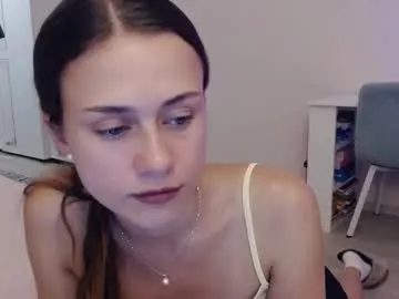 bright_diamonds_054 – webcam model profile photo Image 17