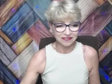 ChloeNova – webcam model profile photo Image 11