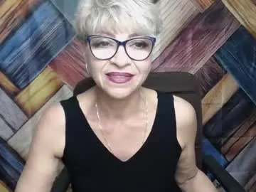 ChloeNova – webcam model profile photo Image 18