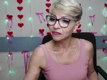 ChloeNova – webcam model profile photo Image 5