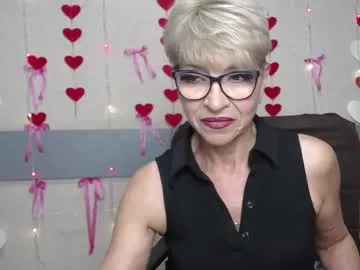 ChloeNova – webcam model profile photo Image 9