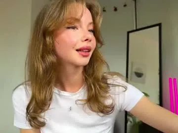 elli_harmon Image 17