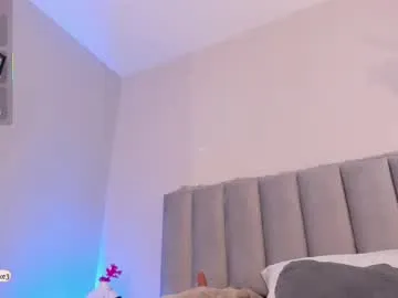 loving_ladies – webcam model profile photo Image 10