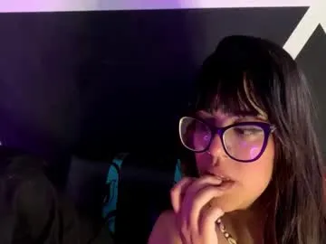 emily_andyy – webcam model profile photo