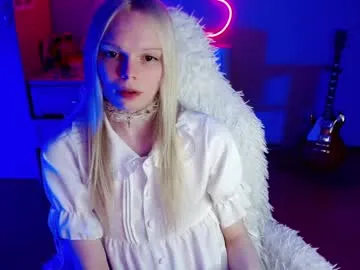 kira0541 – webcam model profile photo Image 2