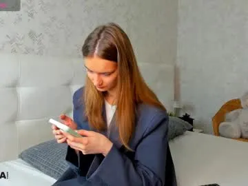 emma_jhons0n Image 10