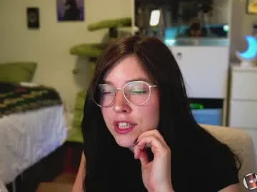 ravyn_nyx – webcam model profile photo Image 2