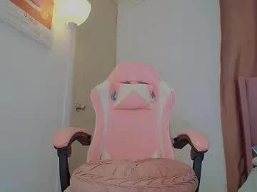 pinkypuppa – webcam model profile photo Image 15