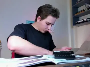 successful_kevin – webcam model profile photo Image 4