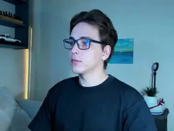 successful_kevin – webcam model profile photo Image 8