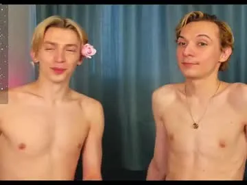 playussoftly – webcam model profile photo Image 5