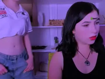 littlejennifer18 – webcam model profile photo Image 6