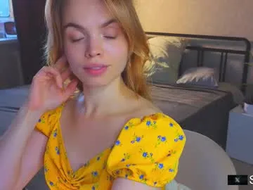 HellenSuric – webcam model profile photo Image 9