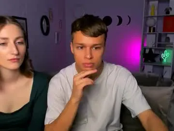 kinkyfriedchicks_ – webcam model profile photo Image 17