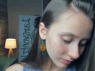 littlejennifer18 – webcam model profile photo Image 7