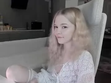 tingyan – webcam model profile photo Image 6