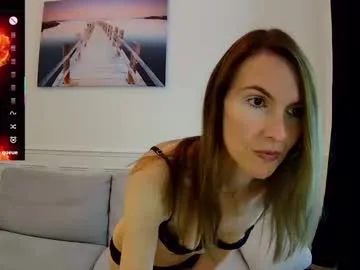 EliDupont – webcam model profile photo Image 3