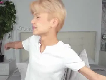 esthetics_boys – webcam model profile photo Image 2