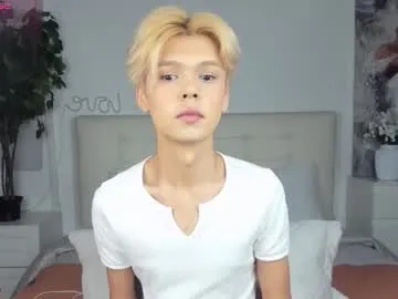 esthetics_boys – webcam model profile photo Image 7