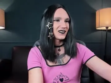 lustsaint – webcam model profile photo Image 15