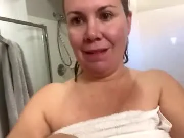 ivy69_9 – webcam model profile photo Image 4