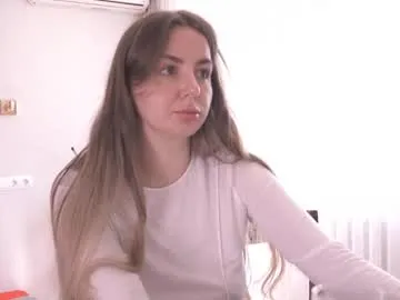 kiss_storm – webcam model profile photo Image 12