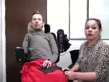 pinkypuppa – webcam model profile photo Image 2