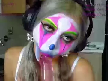 ZeyaaWhite – webcam model profile photo Image 13