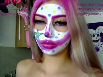 ZeyaaWhite – webcam model profile photo Image 17