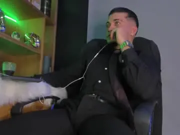 10inch_gymjunky – webcam model profile photo Image 12