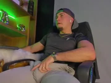 10inch_gymjunky – webcam model profile photo Image 5