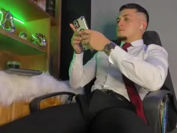 10inch_gymjunky – webcam model profile photo Image 8