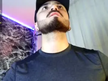 bradyflint – webcam model profile photo Image 9