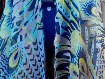 ChloeWills – webcam model profile photo Image 3