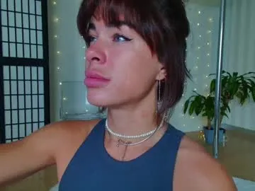 girlnextd00r_ Image 3