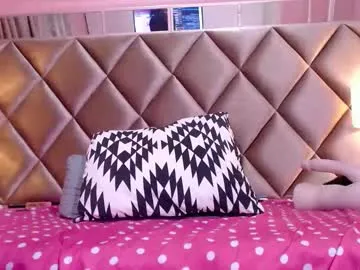 seraphina_leroux_lashes – webcam model profile photo Image 5