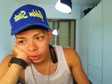 wet_dreamm22 – webcam model profile photo Image 11