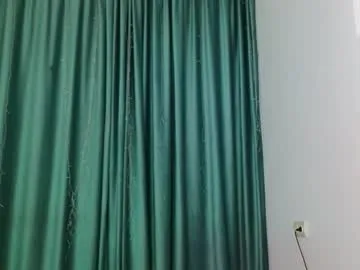 your_dolls – webcam model profile photo Image 4