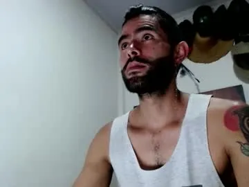 ommnia – webcam model profile photo Image 5