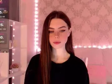 MariyaNovak – webcam model profile photo Image 13