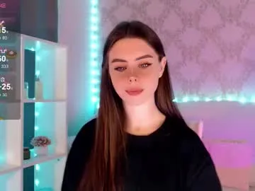 MariyaNovak – webcam model profile photo Image 6