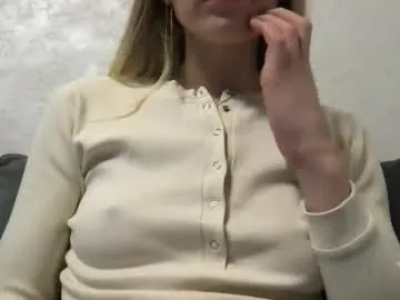 realtryit – webcam model profile photo Image 17